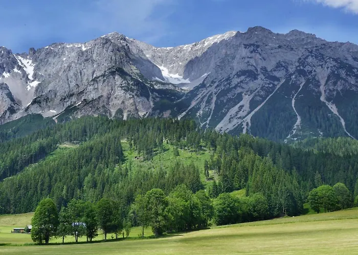 Stierer 3* رامساو أم داتشستين